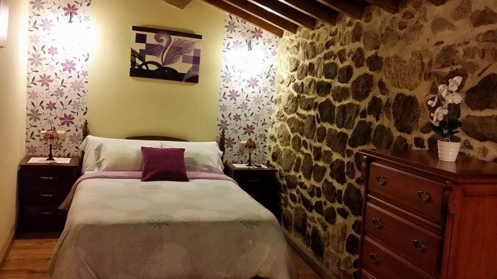 Casa Rural Vella Da Rivera O Sisto Habitación foto